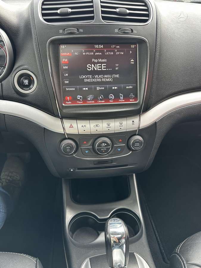 Fiat Freemont 2013 — interior