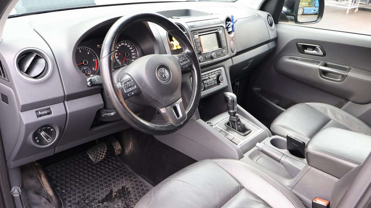 Volkswagen Amarok 2014 — photo 10