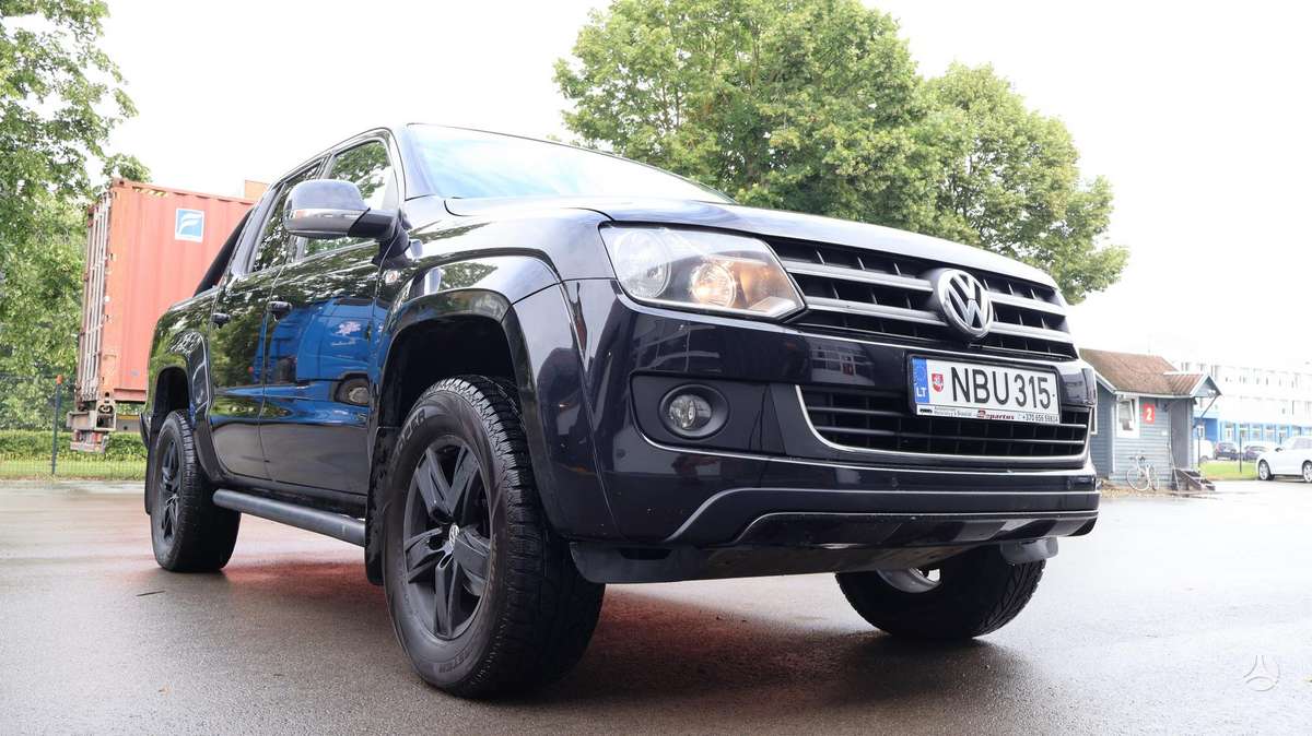 Volkswagen Amarok 2014 — rear view