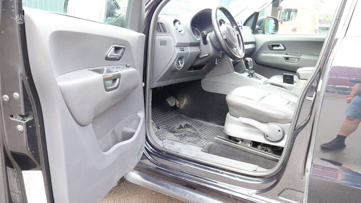 Volkswagen Amarok 2014 — photo 8