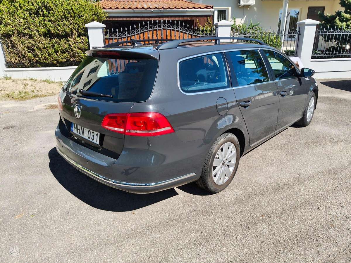 Volkswagen Passat 2011 — engine 1968 cm³, 140 HP (103kW)