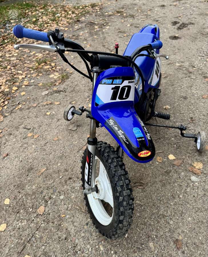 Yamaha PW 2010 — салон