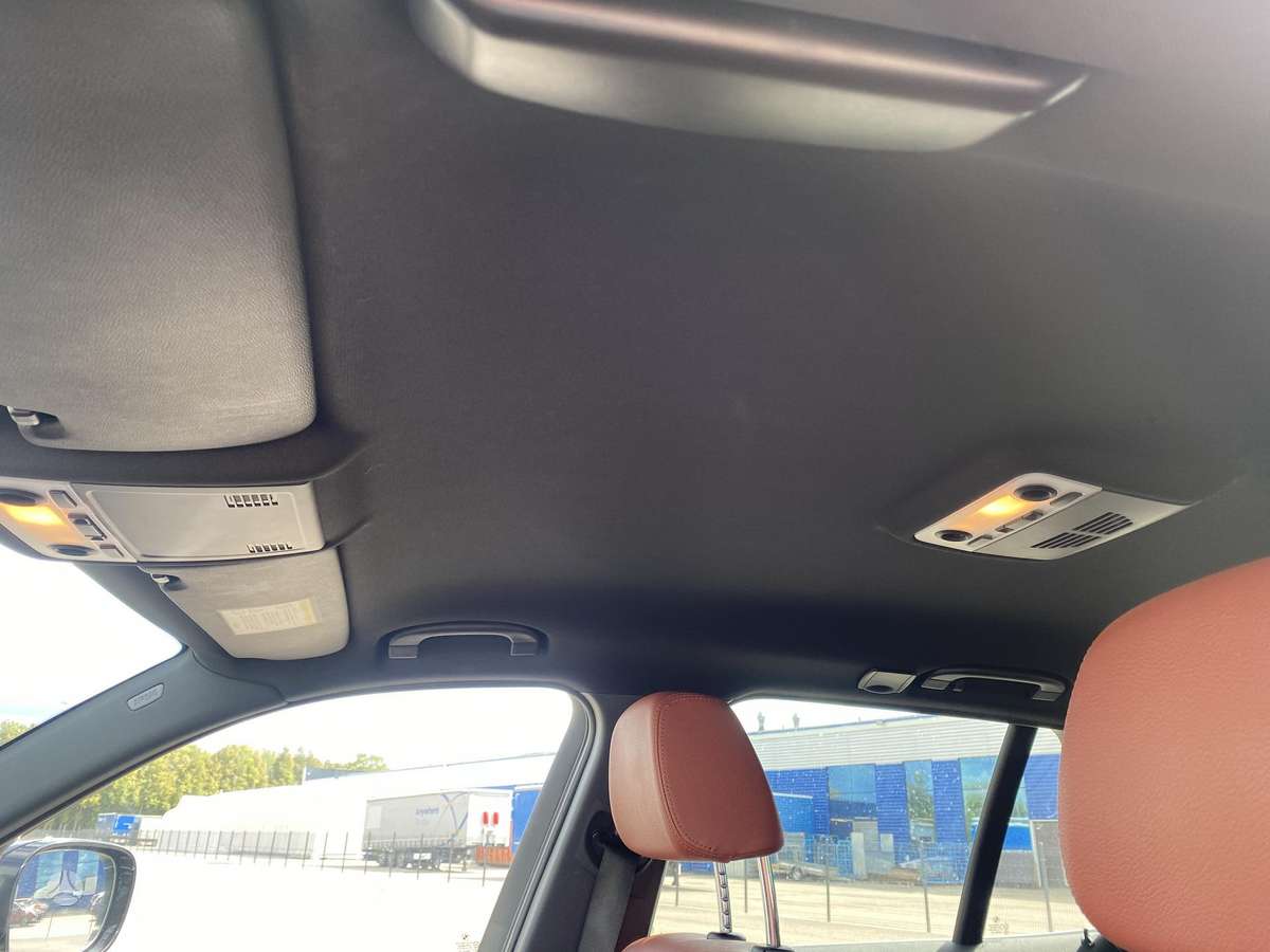 BMW X1 2011 — фото 12