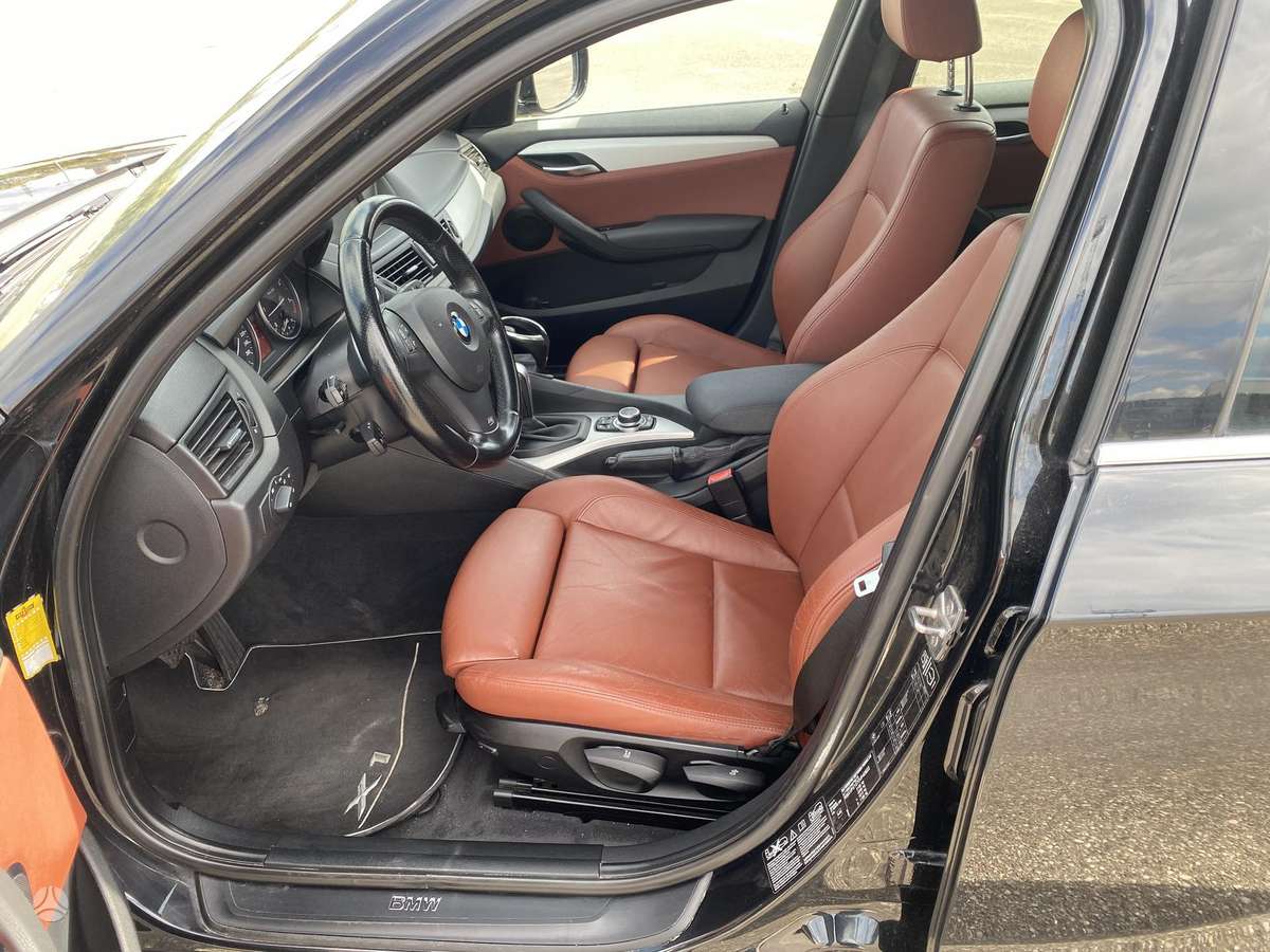 BMW X1 2011 — фото 6