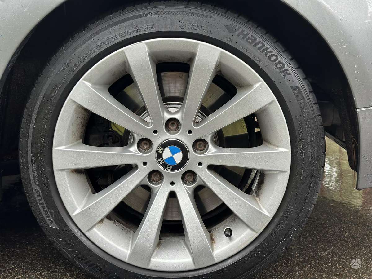 BMW 325 2010 — photo 10