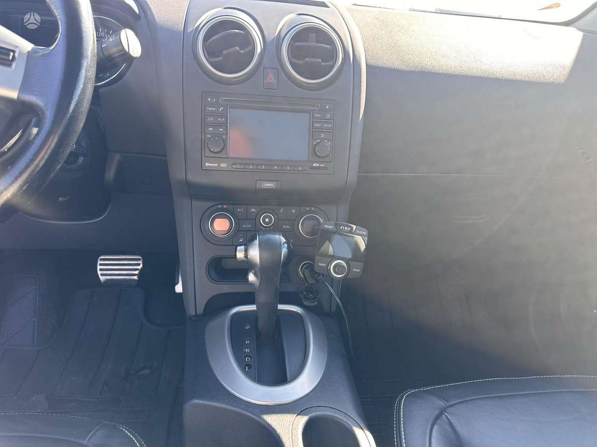 Nissan Qashqai 2012 — photo 11