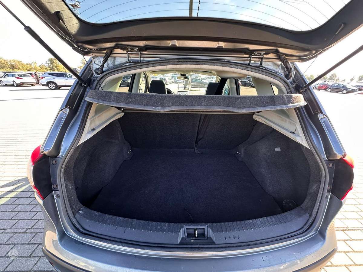 Nissan Qashqai 2012 — photo 17