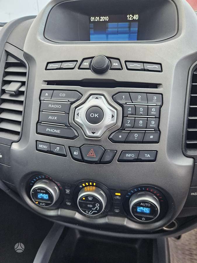 Ford Ranger 2014 — photo 17