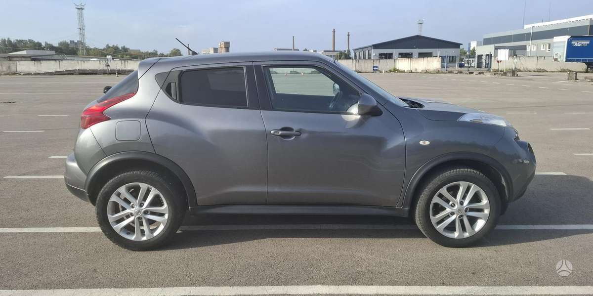Nissan Juke 2011 — photo 10