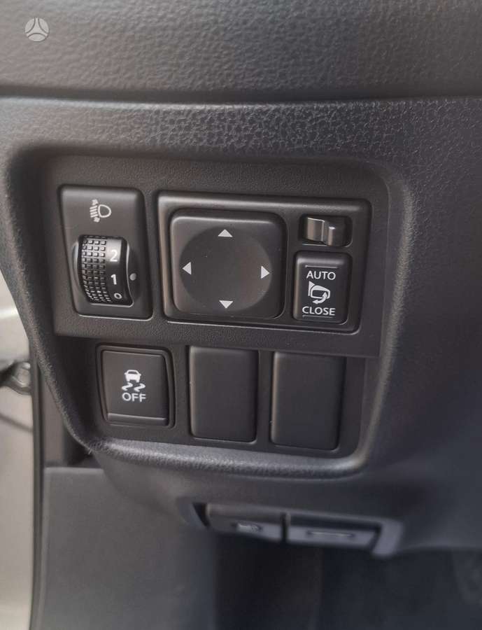 Nissan Juke 2011 — photo 13