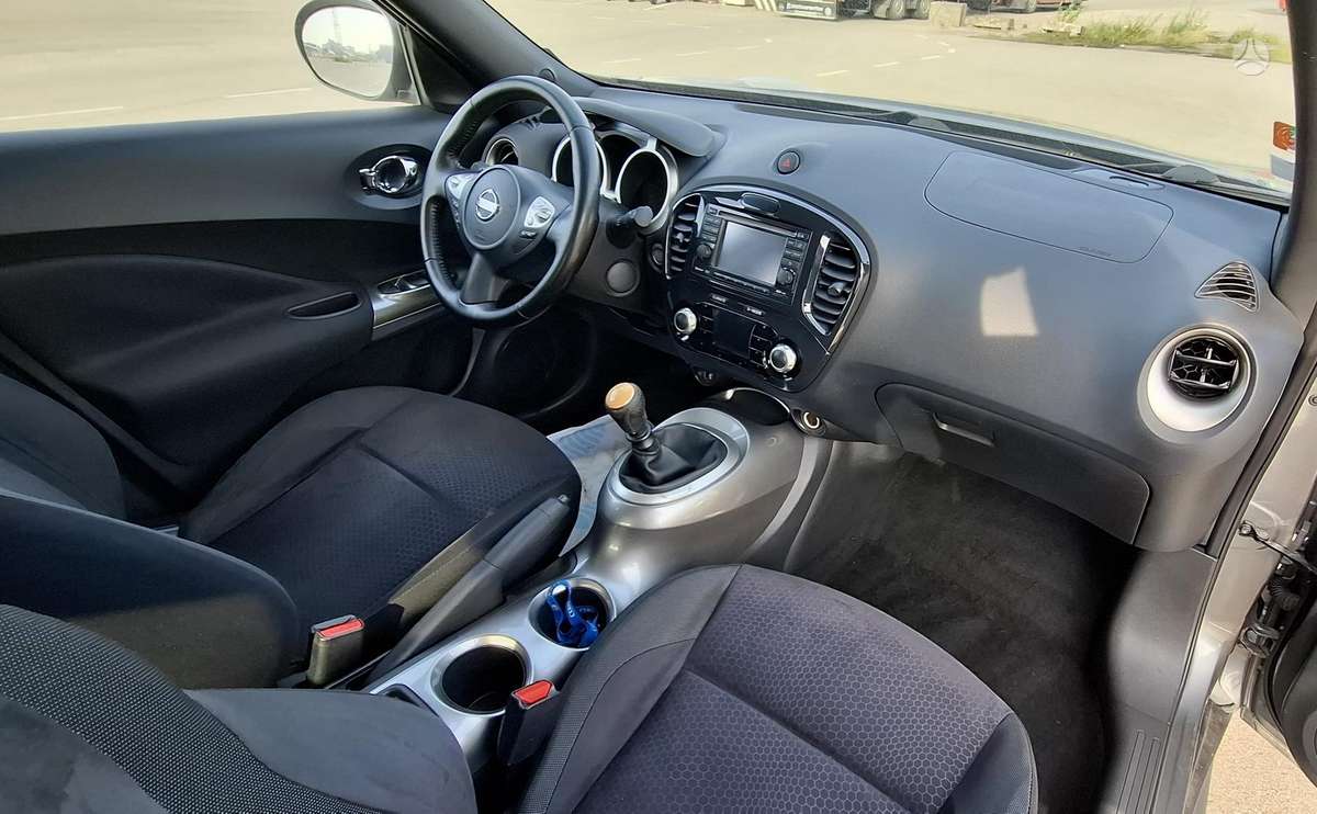 Nissan Juke 2011 — engine 1500 cm³, 110 HP (81kW)