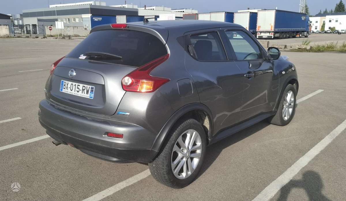 Nissan Juke 2011 — photo 6