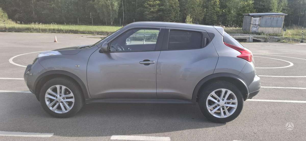 Nissan Juke 2011 — photo 9