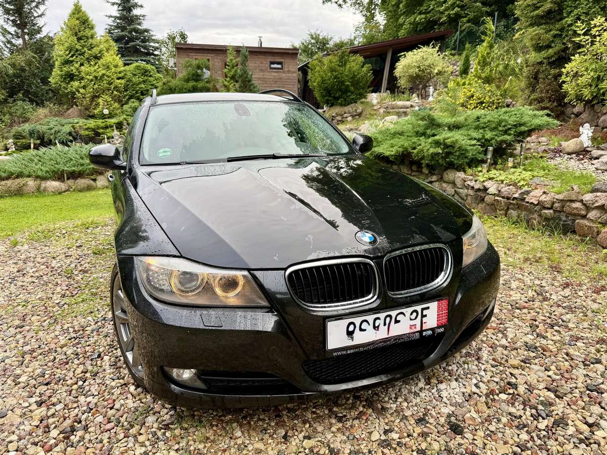 BMW 320 2009 — photo 7