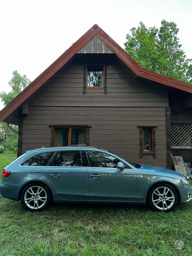 Audi A4 2008 — двигун 1798 cm³, 160 HP (118kW)