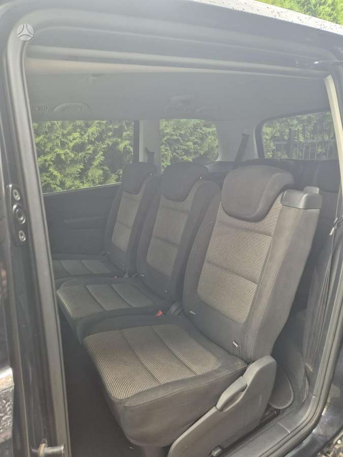 Volkswagen Sharan 2011 — photo 6