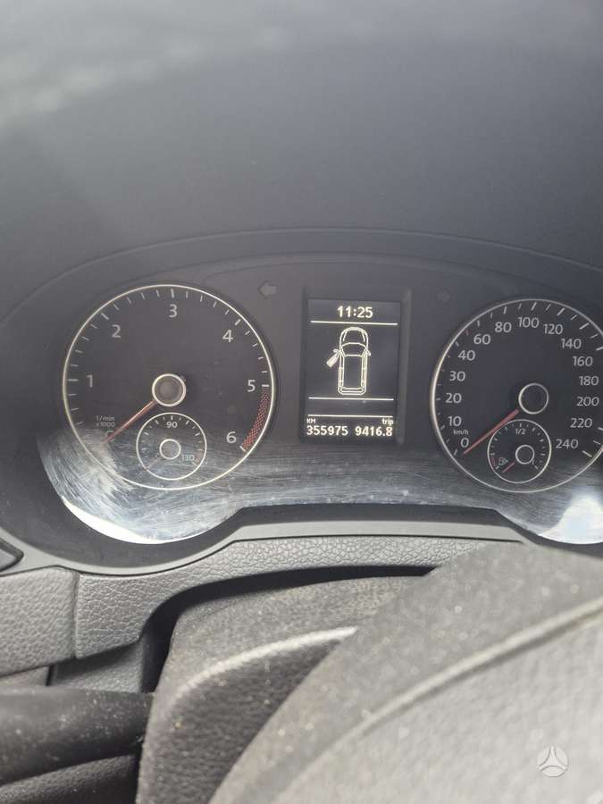 Volkswagen Sharan 2011 — photo 8