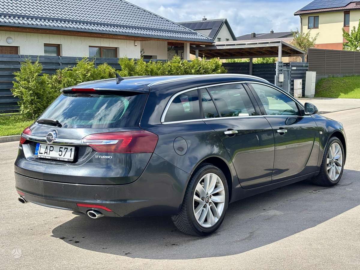 Opel Insignia 2015 — салон