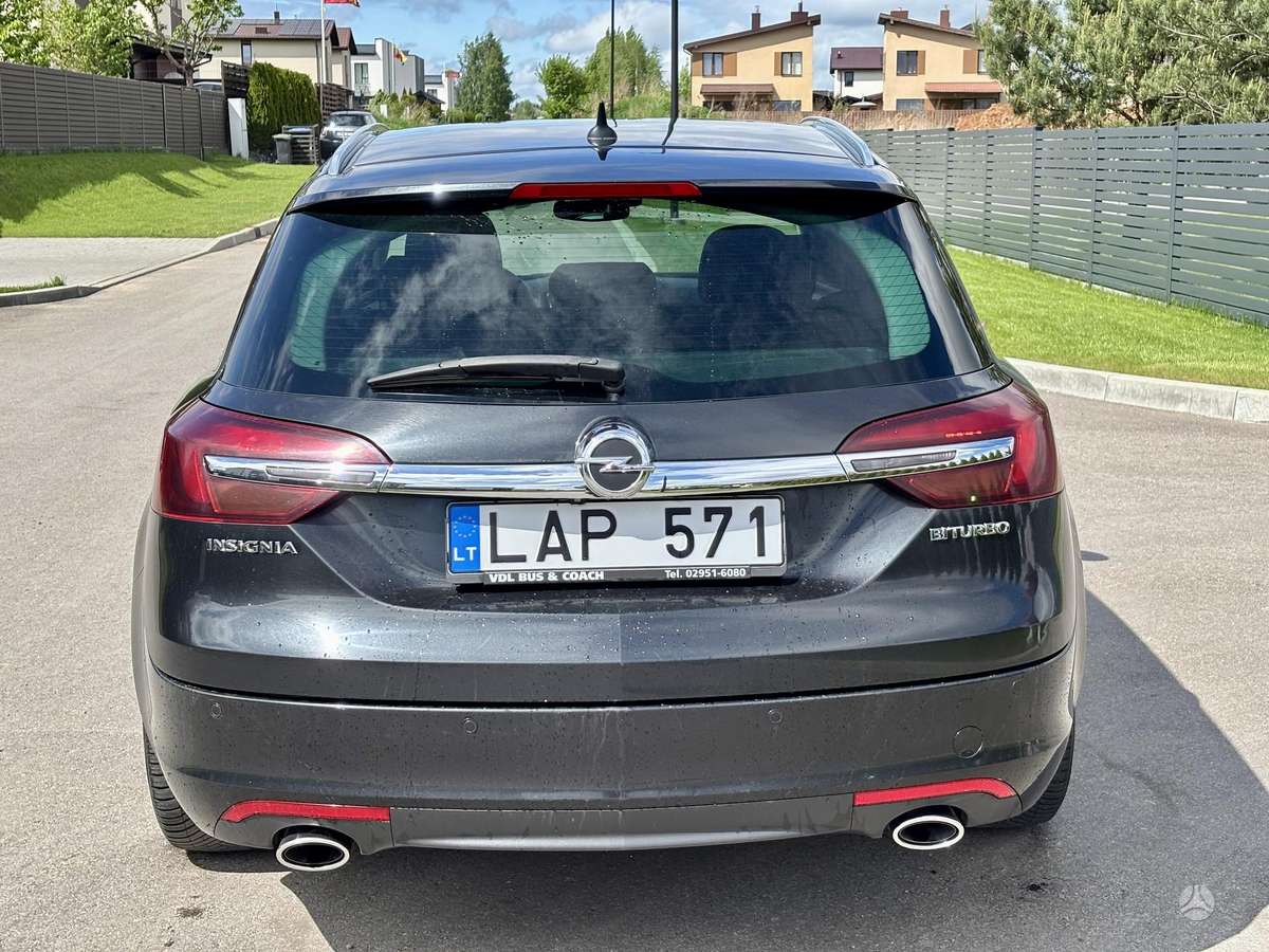 Opel Insignia 2015 — двигун 2000 cm³, 194 HP (143kW)