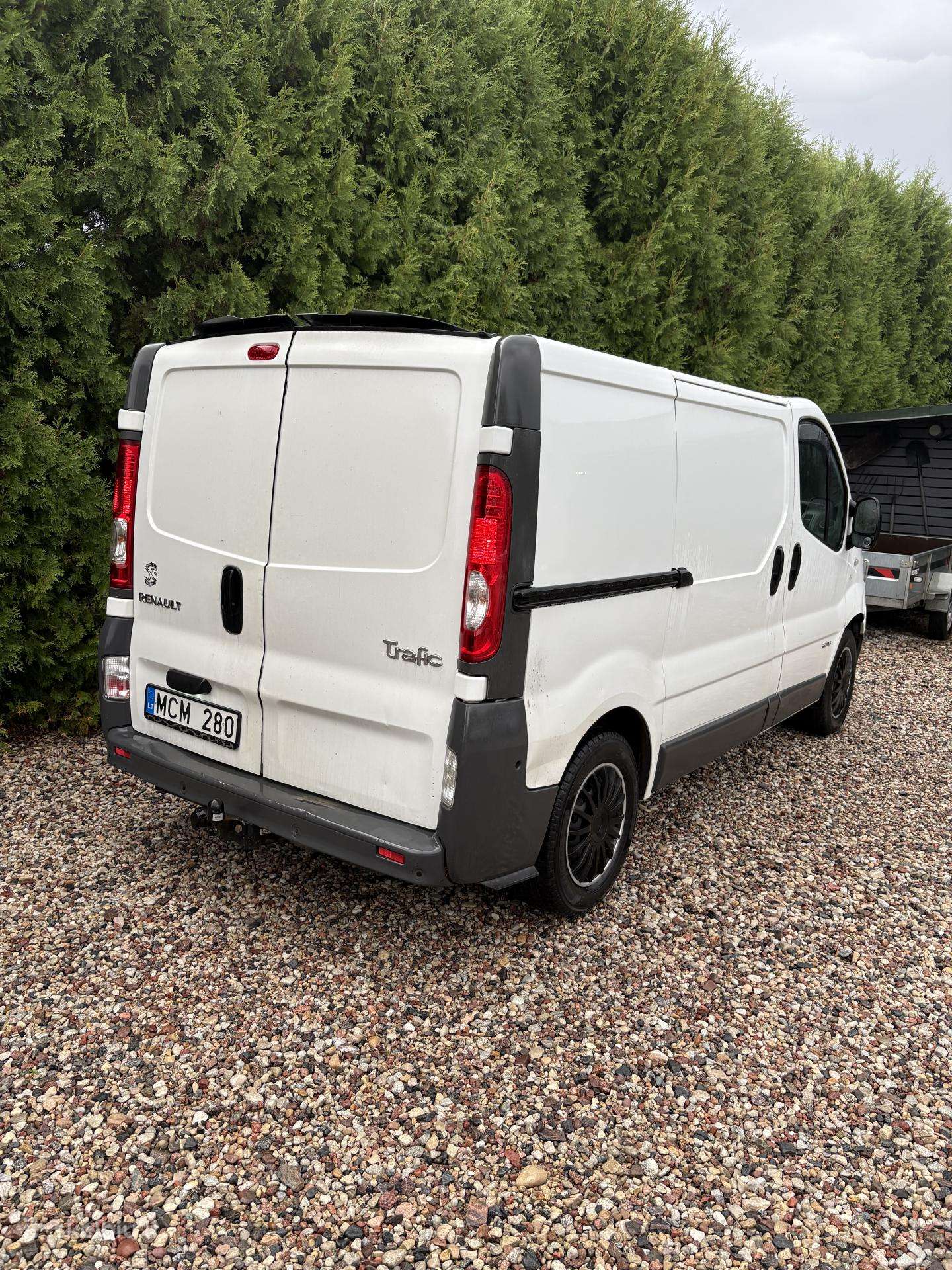 Renault Trafic 2014 — photo 11