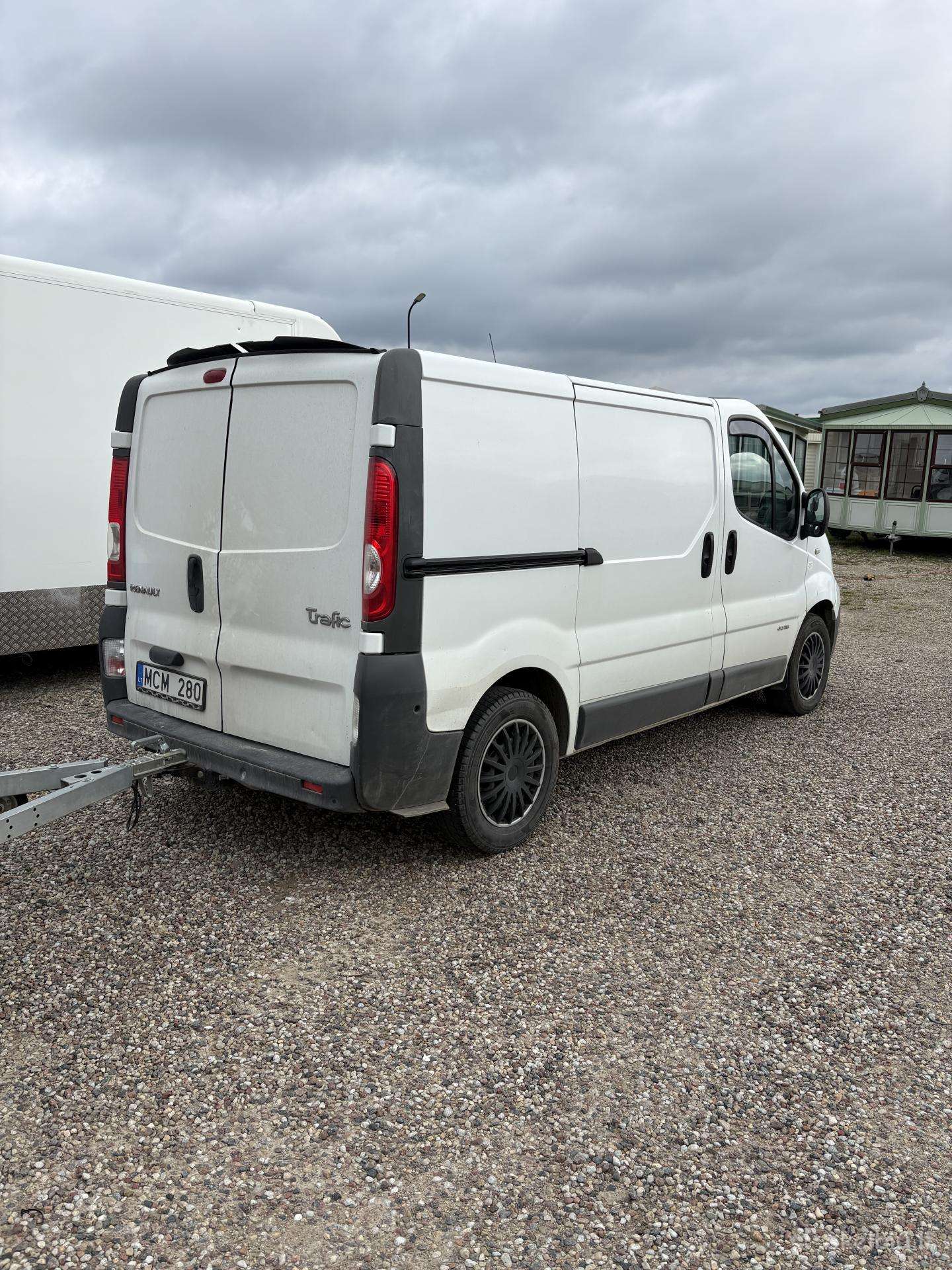 Renault Trafic 2014 — photo 7
