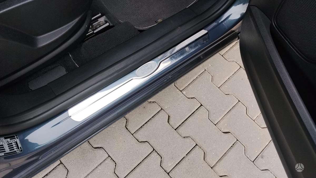 Ford S-MAX 2014 — photo 20