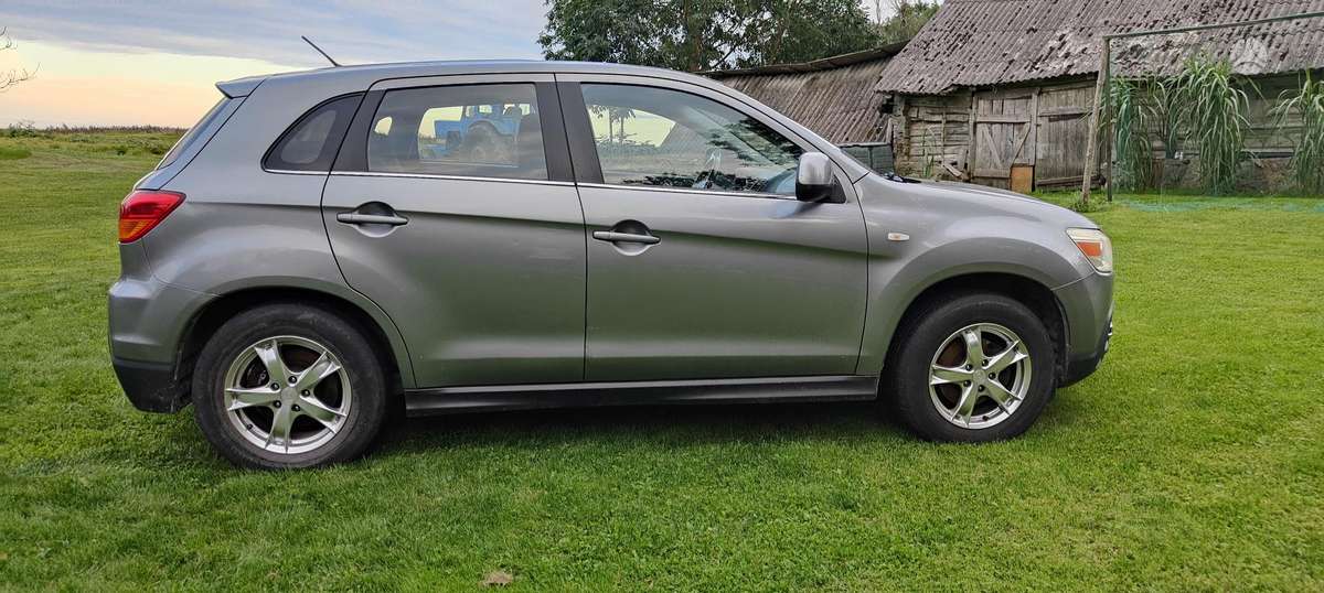 Mitsubishi ASX 2010 — engine 1798 cm³, 150 HP (110kW)