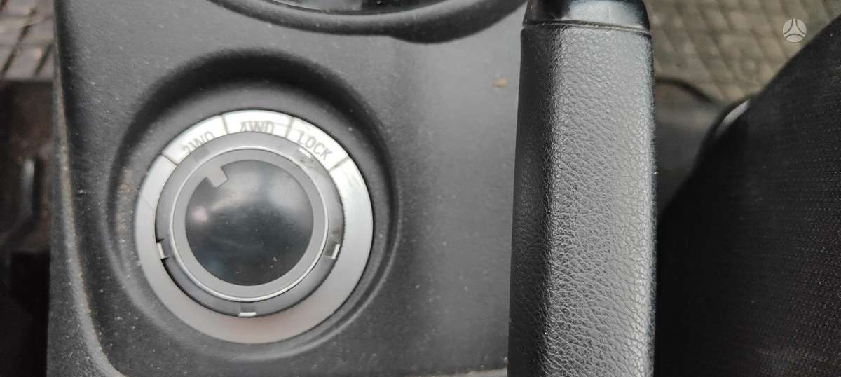 Mitsubishi ASX 2010 — photo 6