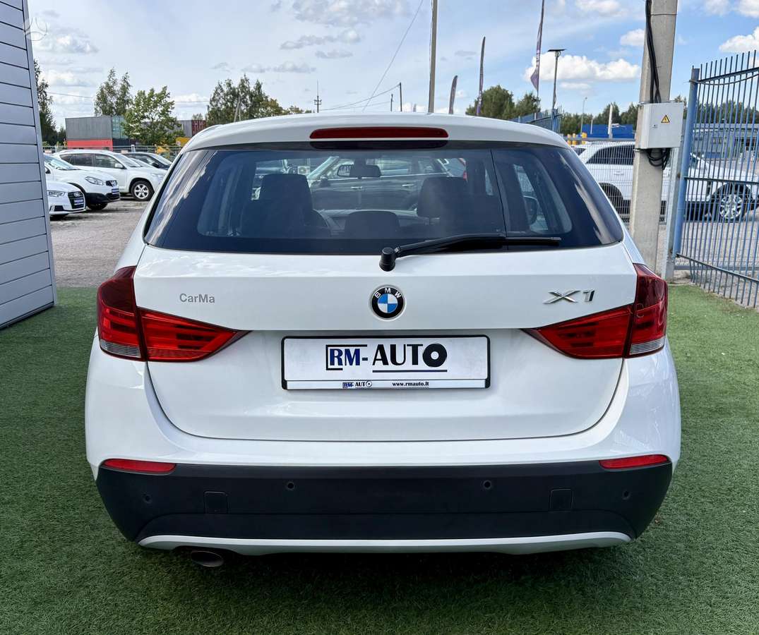 BMW X1 2011 — photo 6