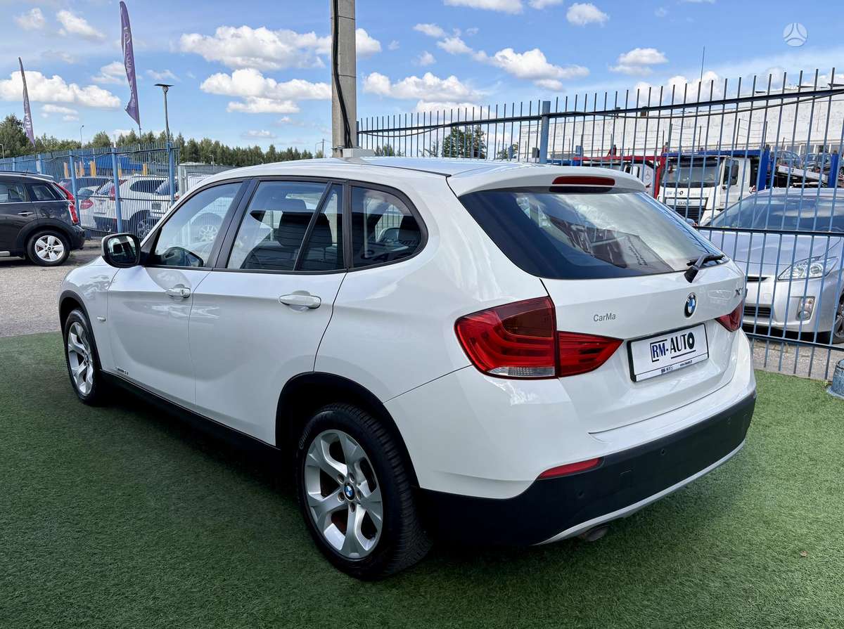 BMW X1 2011 — photo 7