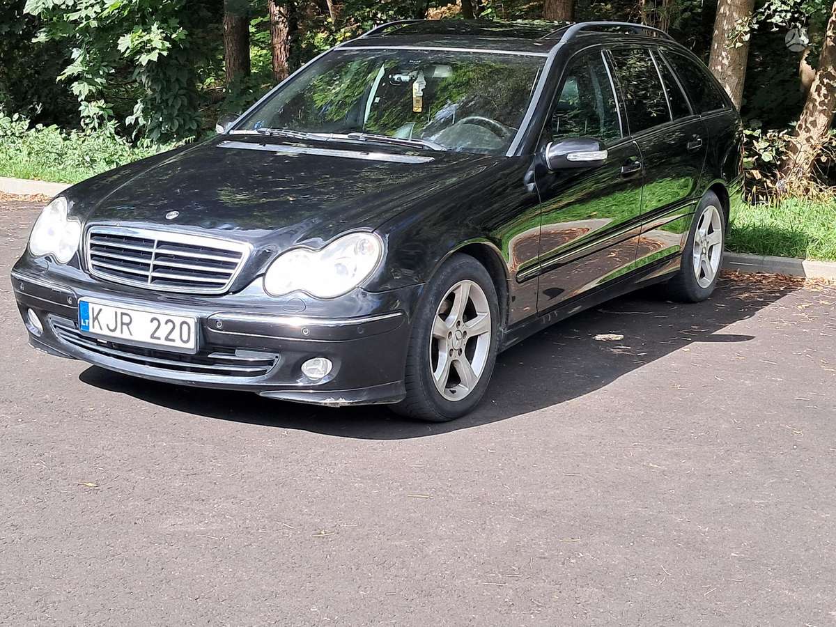 Mercedes-Benz C220 2005 — engine 2200 cm³, 150 HP (110kW)