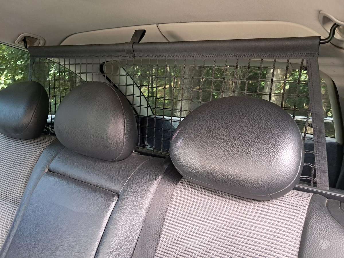 Mercedes-Benz C220 2005 — photo 8