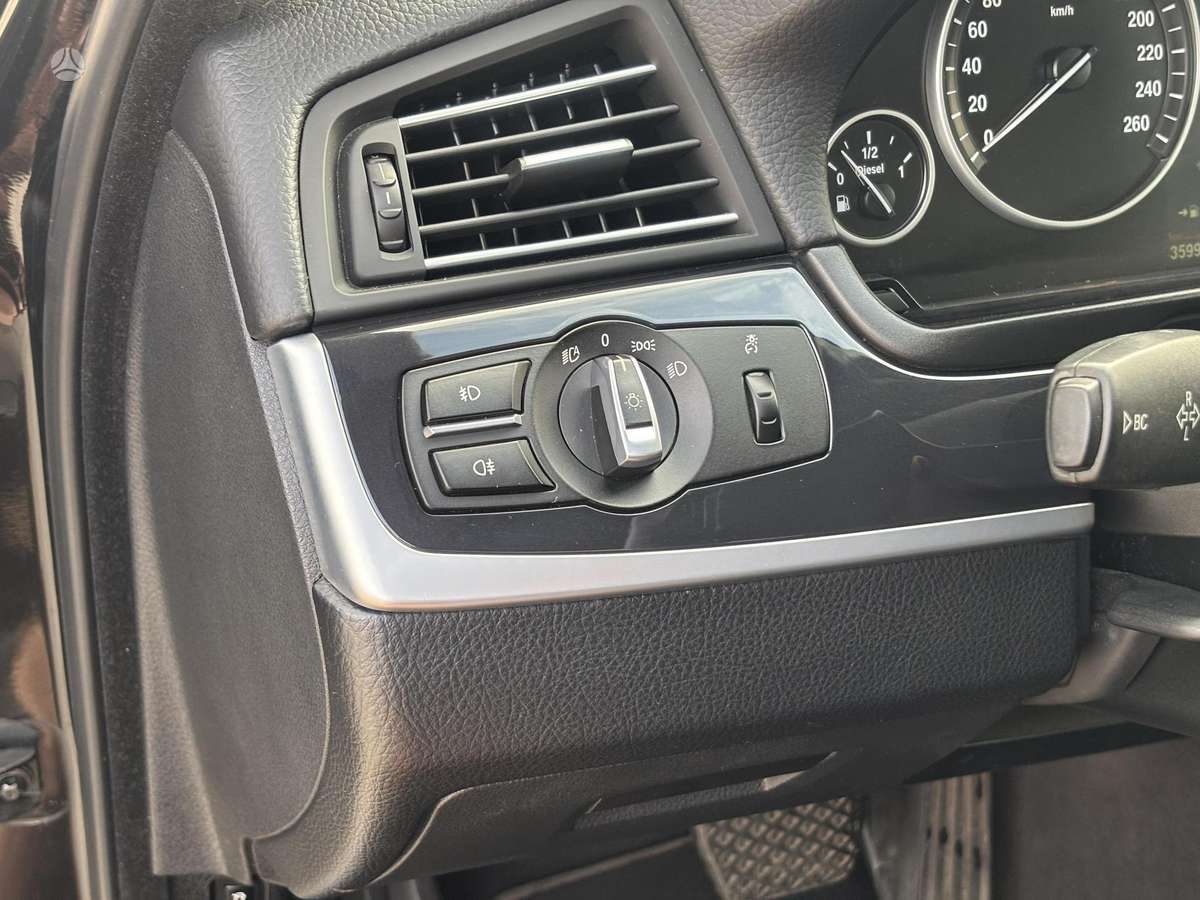 BMW 520 2011 — фото 13