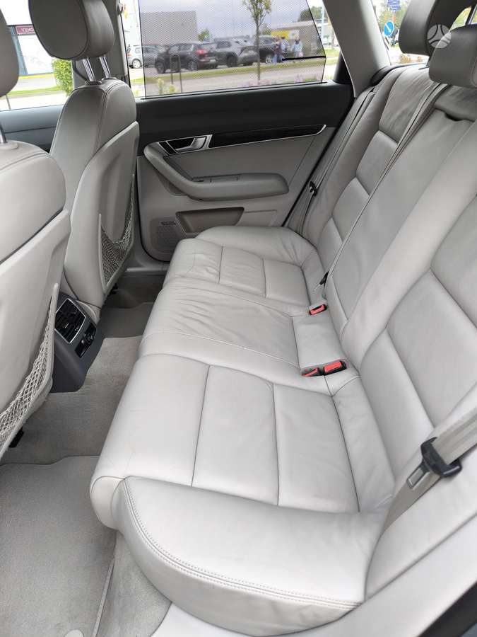 Audi A6 2009 — photo 18