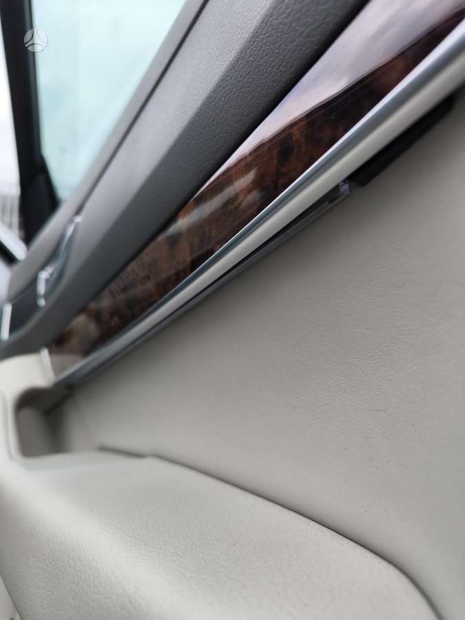 Audi A6 2009 — photo 23