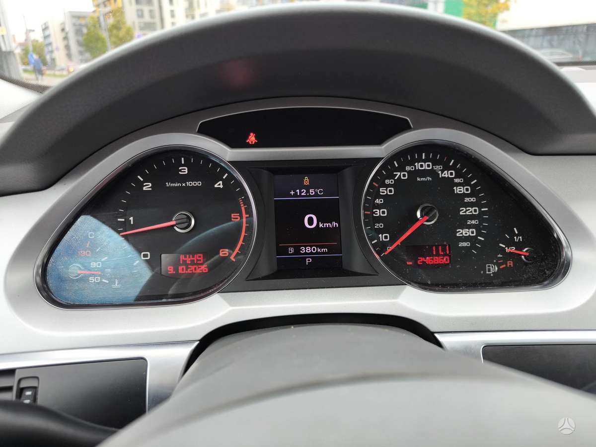 Audi A6 2009 — photo 29