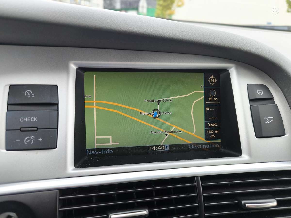 Audi A6 2009 — photo 33