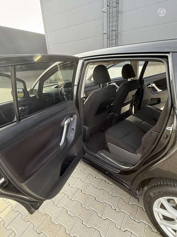 Toyota Verso 2013 — photo 18