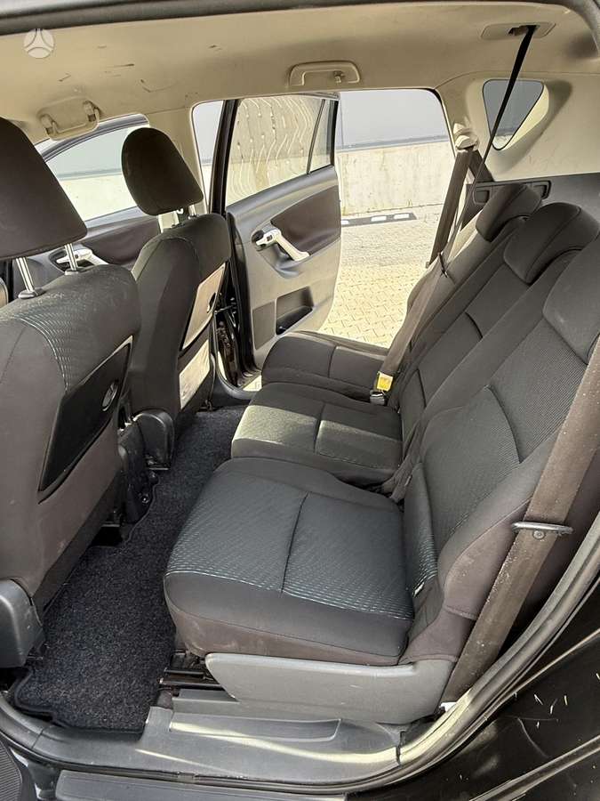 Toyota Verso 2013 — photo 19