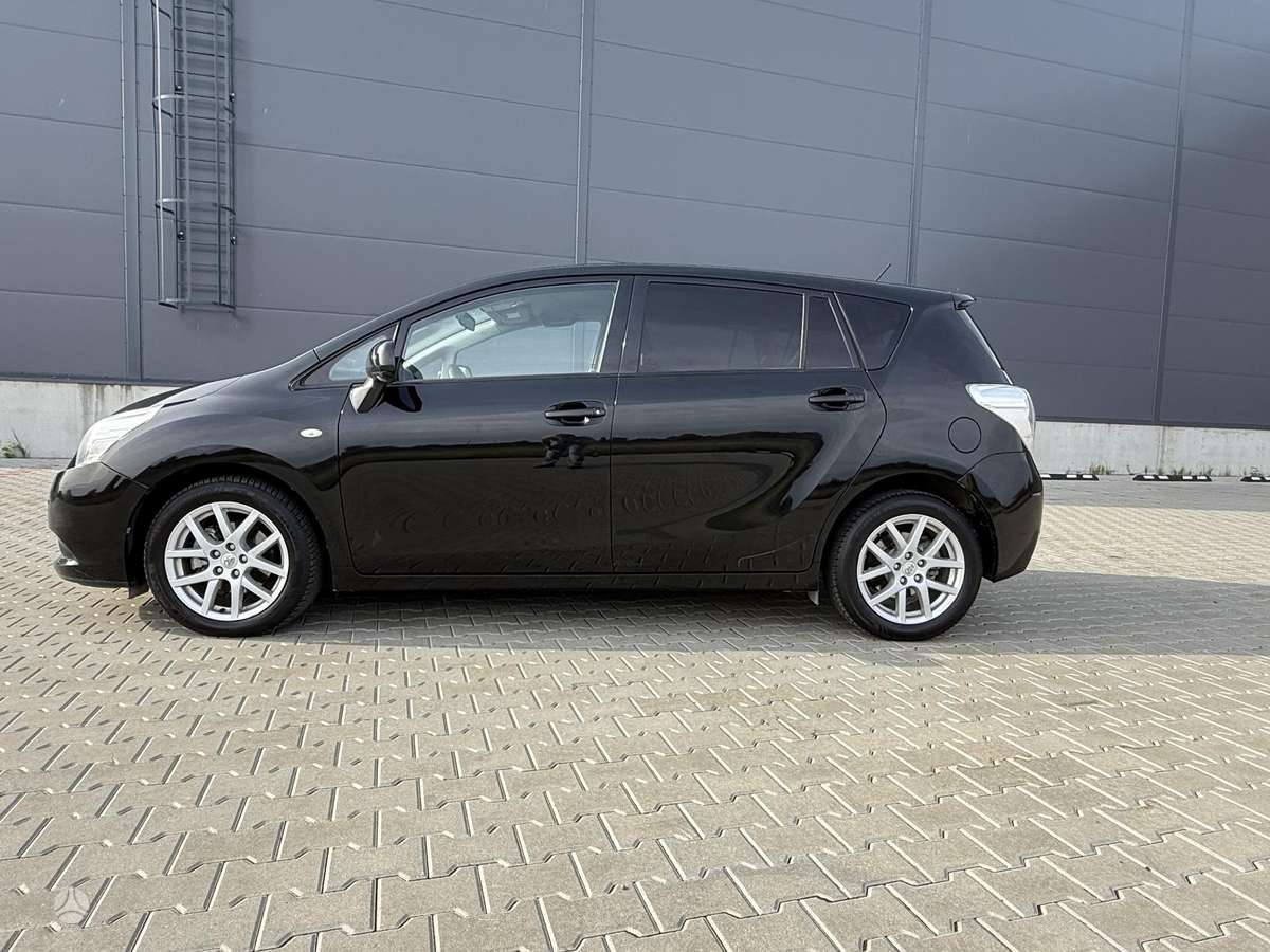 Toyota Verso 2013 — photo 5