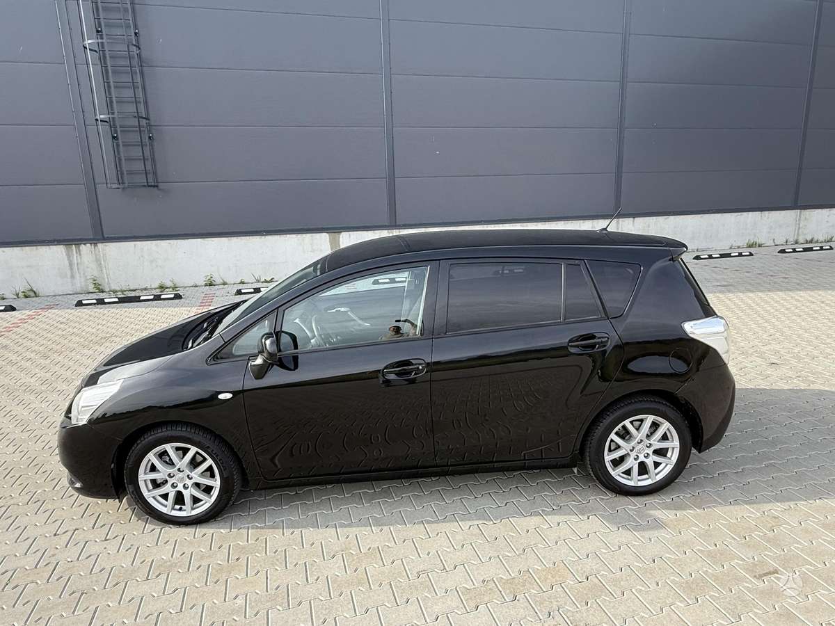 Toyota Verso 2013 — photo 6