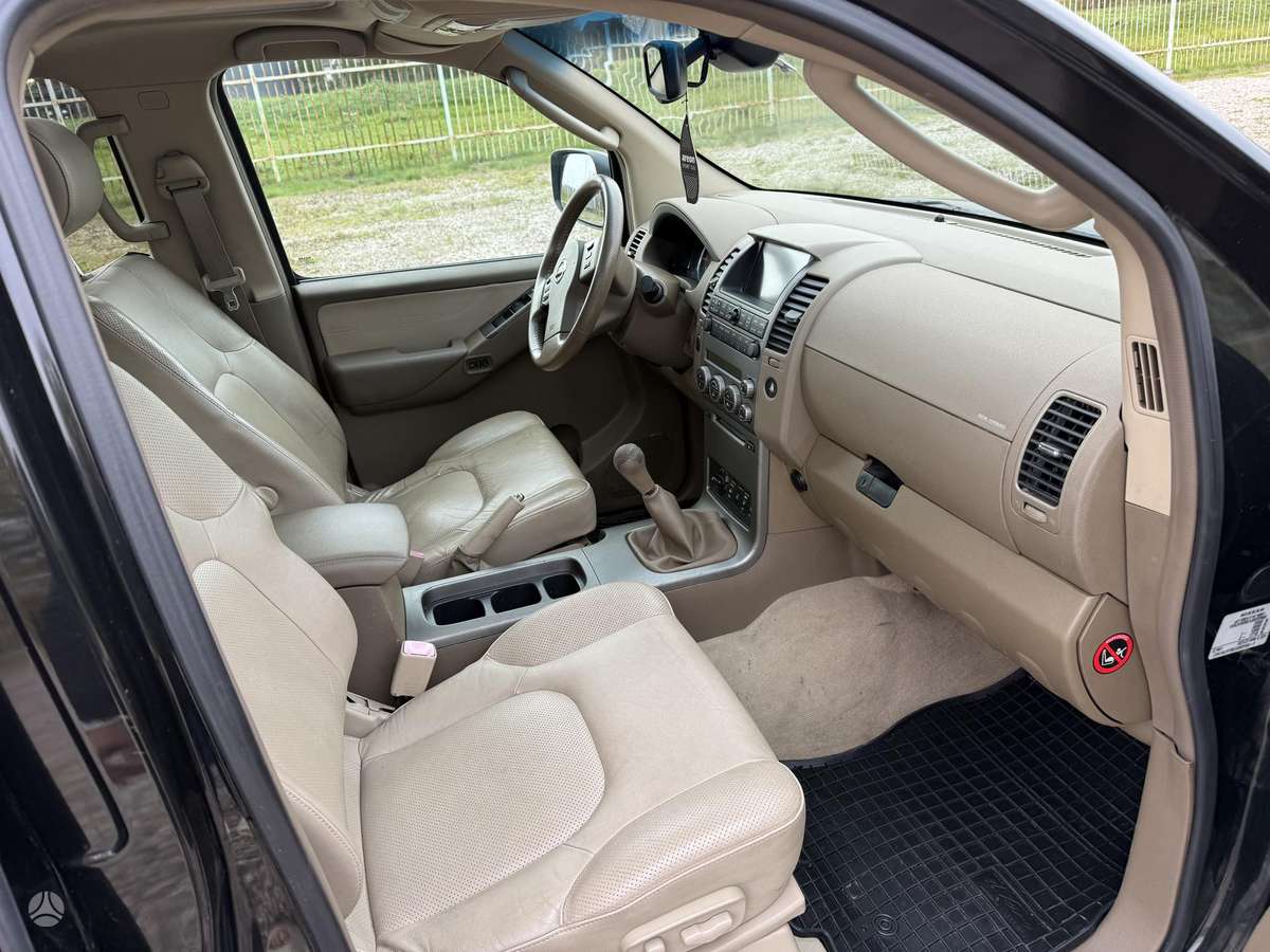 Nissan Pathfinder 2008 — photo 15