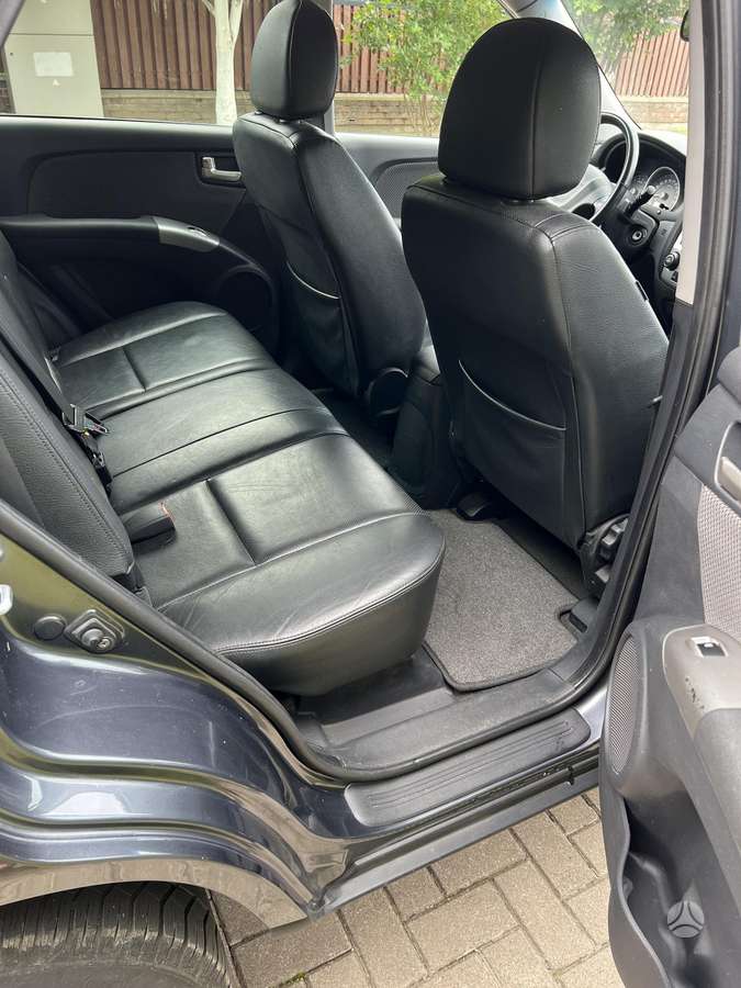 Kia Sportage 2009 — photo 8