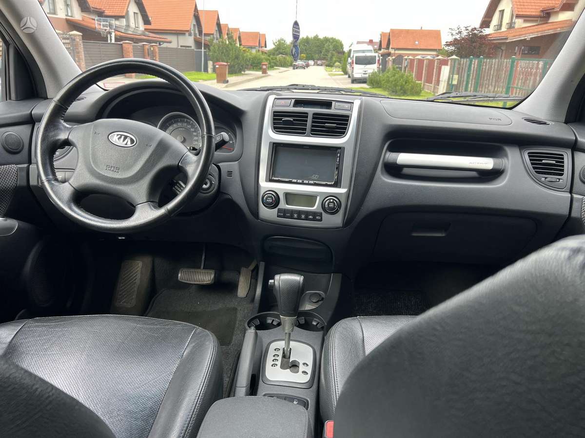 Kia Sportage 2009 — photo 9