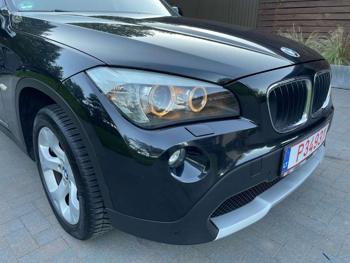 BMW X1 2010 — photo 10