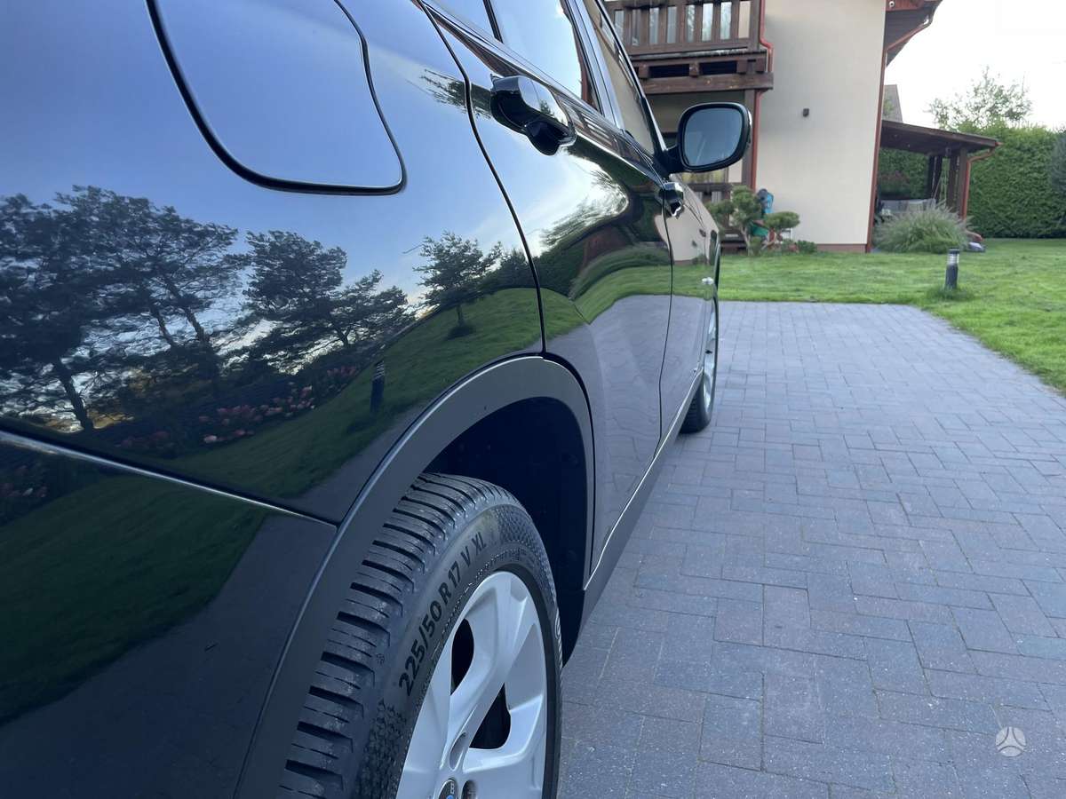 BMW X1 2010 — photo 14