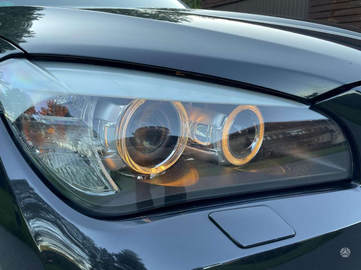 BMW X1 2010 — photo 15