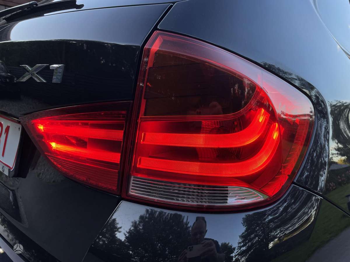 BMW X1 2010 — photo 16
