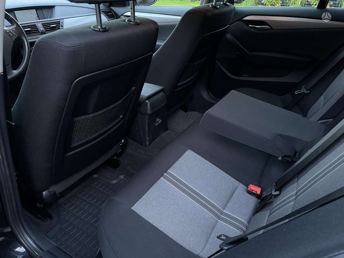 BMW X1 2010 — photo 20