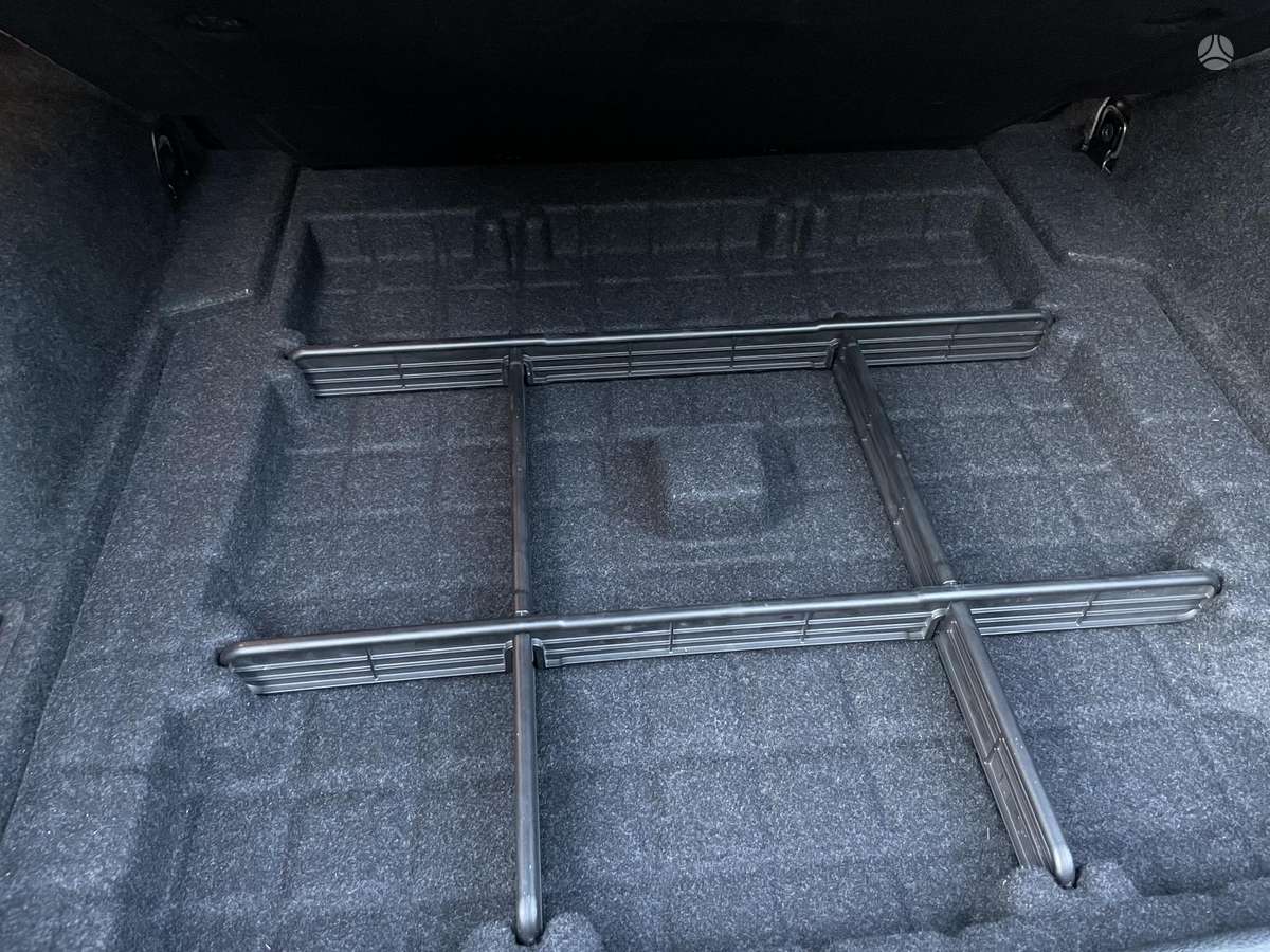 BMW X1 2010 — photo 30